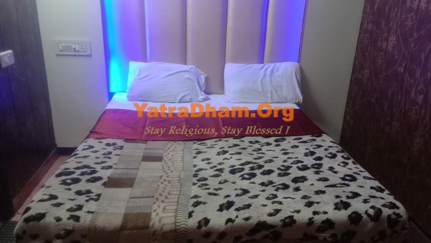 Dehradun - YD Stay 5802 (Hotel Ganesh Guest House) 2 Bed AC Room View 5