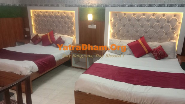 Dehradun - YD Stay 5802 (Hotel Ganesh Guest House) 4 Bed AC Room View 1