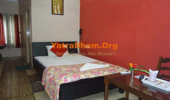 Muzaffarapur - YD Stay 323001 (Hotel Gayatri Palace) 2 Bed AC Room View 2