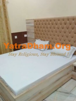 Govardhan - YD Stay 003 (Gopal Dham) 2 Bed Room View 1