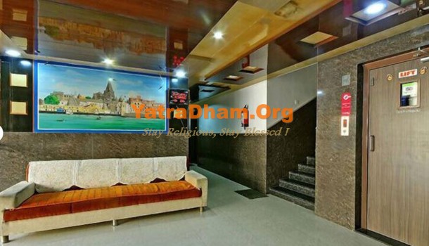 Dwarka - YD Stay 50002 (Hotel Gopal) Waiting Area