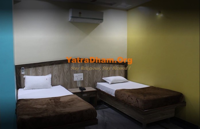 Nagpur - YD Stay 16102 Hotel Gujarat Room View7
