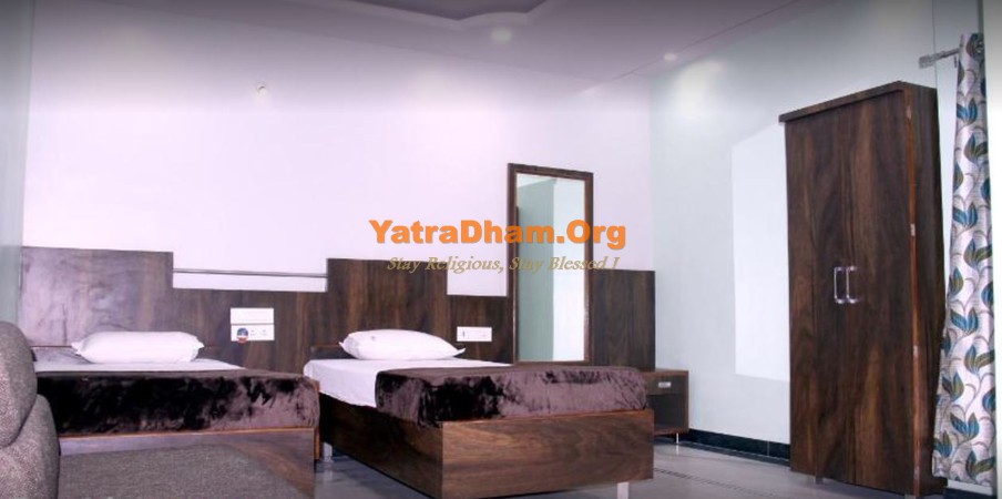 Nagpur - YD Stay 16102 Hotel Gujarat Room View6