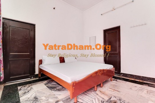 Ayodhya - Hanuman Bagh Dharamshala 2 Bed Non AC Room View 3