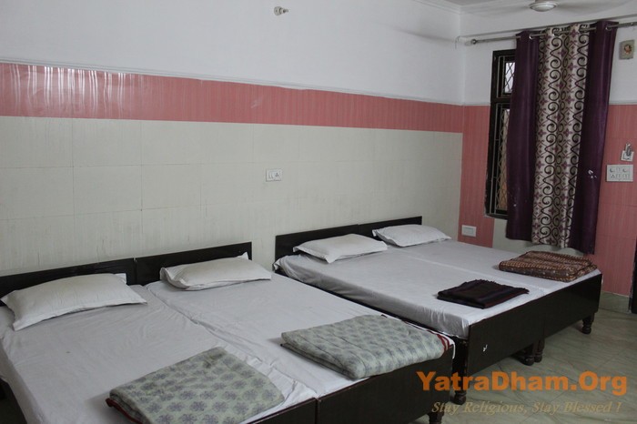 Haridwar Baba Sitaram Ashram 4 Bed Non AC Room View 6
