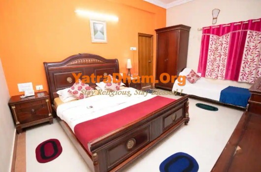 Rajahmundry Hotel Bommana Residency 2 Bed Room View 3