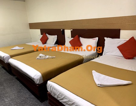 Madurai - YD Stay 4901 (Hotel Bhoopathi) 6 Bed Room View 2