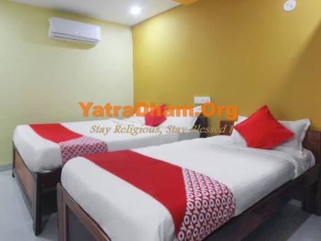 Raichur - YD Stay 264002 (Hotel CM Residency) 3 Bed Room View 1