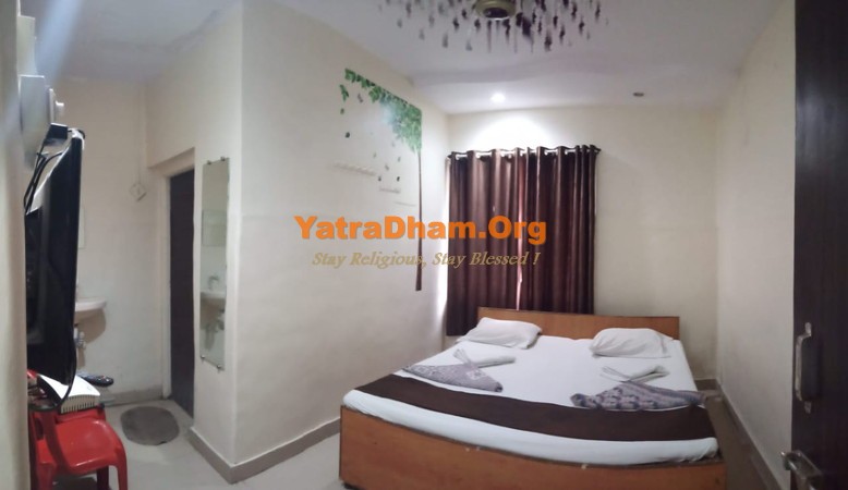 Solapur YD Stay 16501 Room View6