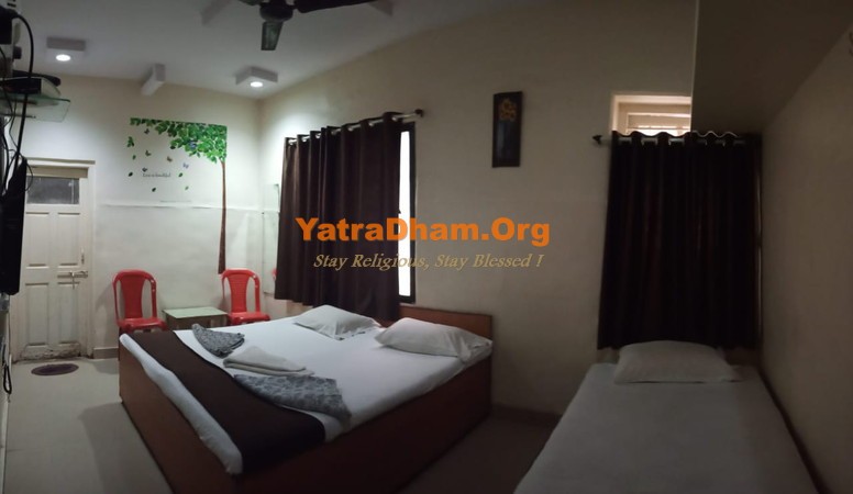 Solapur YD Stay 16501 Room View2