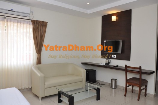 Mysore - YD Stay 10601 (Hotel Golden Castle) 2 Bed AC Suite Room View 2