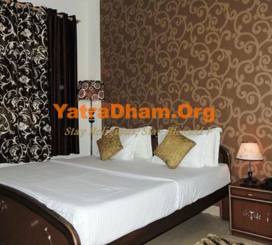 Guptkashi - YD Stay 5905 (Hotel New Pandey Inn) 2 Bed Room View 1