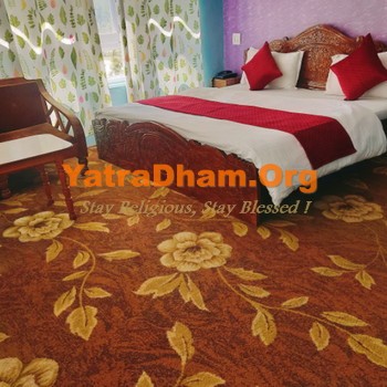 Pahalgam - YD Stay 324005 (Hotel Noor Mahal) 2 Bed Deluxe  Room View 4