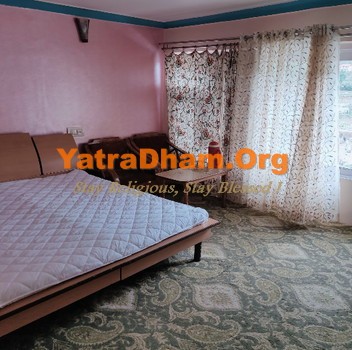 Pahalgam - YD Stay 324005 (Hotel Noor Mahal) 2 Bed Deluxe Room View 3