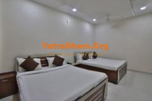 Dwarka - YD Stay 50006 (Hotel Radhe Krishna) 3 Bed Room View 1
