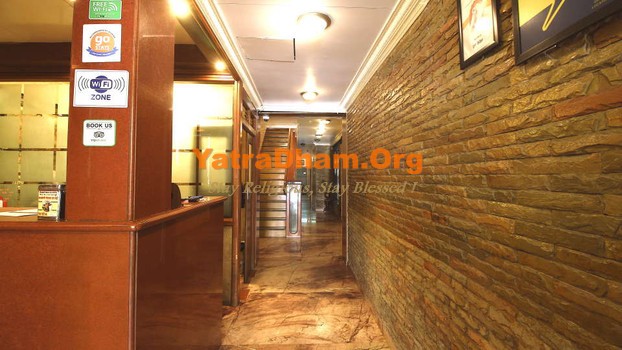 Pune - YD Stay 132002 (Hotel Shivam) Lobby