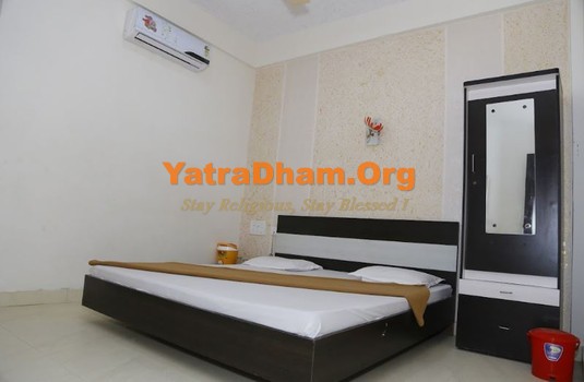 Somnath Hotel Shivdhara 2 Bed Room View 2