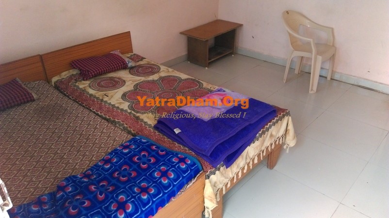 Ujjain Yadav Dharamshala Room View1