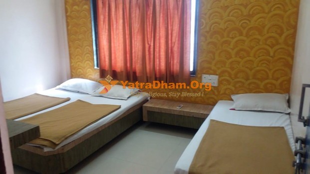 Shirdi - Hotel Om Sai View 3