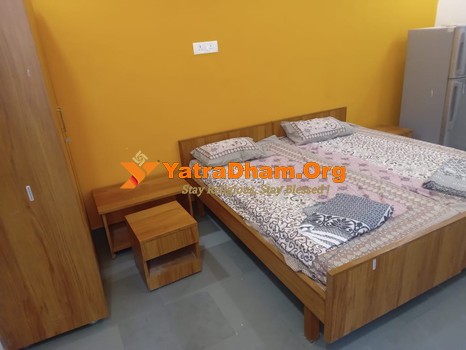 Vadodara Motilal Ambaidas Digamber Jain Chhatralay 2 Bed Room