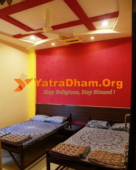 Shri Hari Krupa Bhakt Niwas Jejuri 4 Bed Room