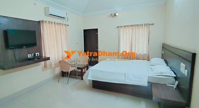 Lonar Lake Resort (MTDC) 2 Bed AC Room (Super Deluxe) 