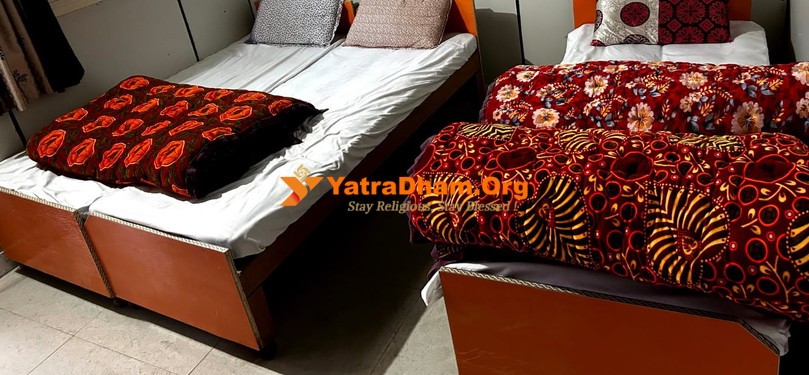 Phata Kedarnth Hotel Brahma Kamal 3 Bed Non AC Room