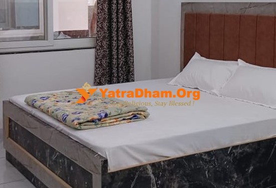 Kailadevi Jai Bajrang Yatri Niwas 2 Bed AC Room