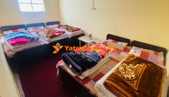 Badrinath Smriti Bhavan Home Stay 5 Bed Non AC Room View