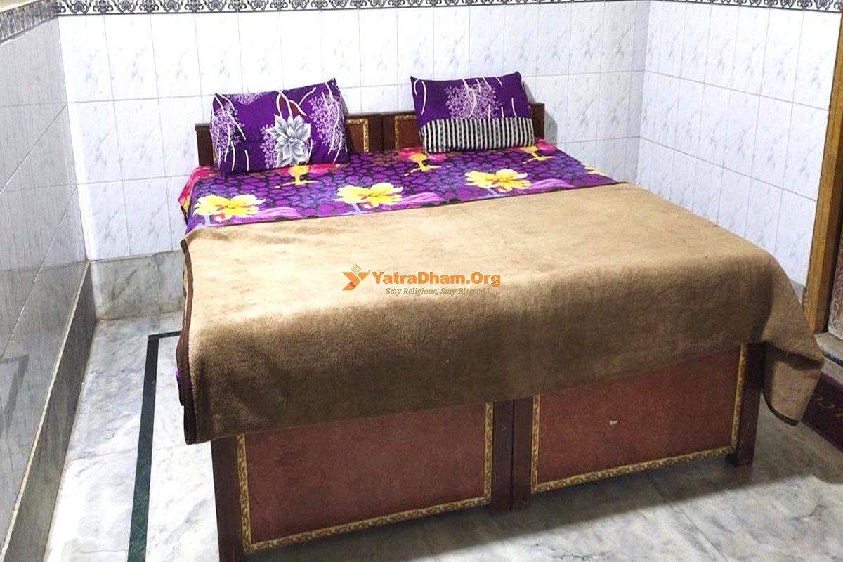 Gujarati Samaj Dharamshala - Gokul Mathura