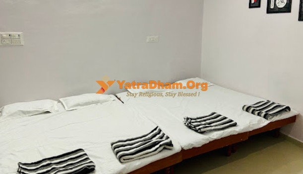 Kuber Bhandari Jay Kuber Guest House Room