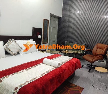 Varanasi ISKCON Guest House (Gaurang Kutir) 3 Bed AC Room View