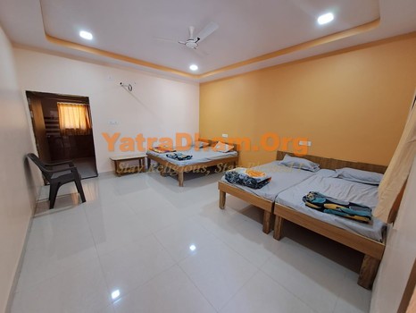 Ujjain Shree Swaminarayan Dharamshala Room View 
