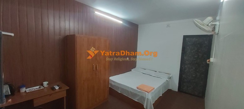 Thiruvananthapuram Sruthi Dormitory Room View 1