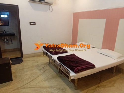 Haridwar Baba Sitaram Ashram 2 Bed AC Room View 1