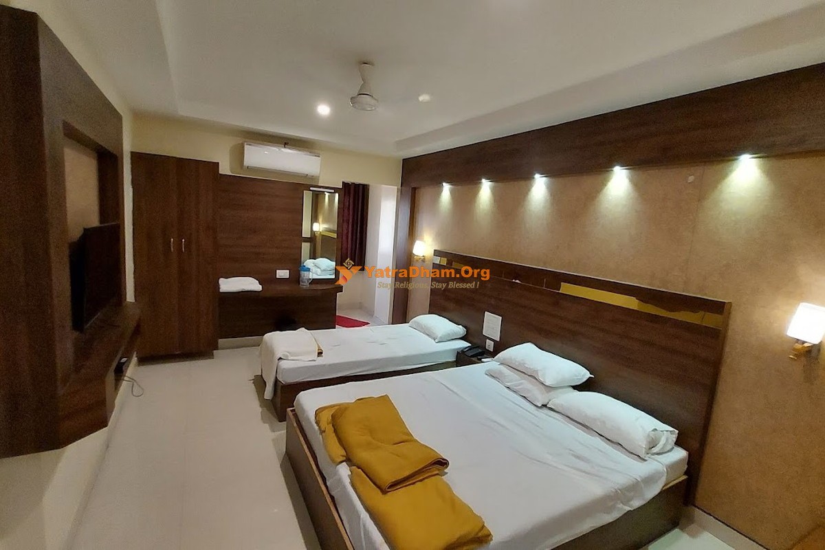 Hotel Chakravarthi Inn - Tiruchendur