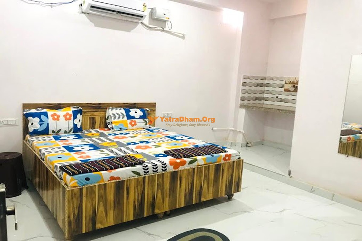 Maa Bhagwati Atithi Grah - Barsana