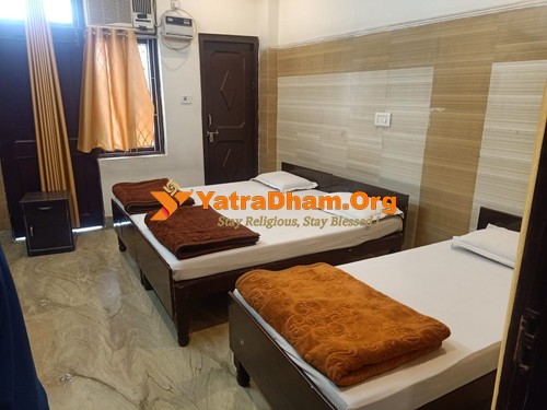 Haridwar Baba Sitaram Ashram 3 Bed  AC Room View 2