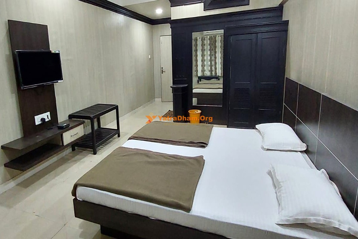 Sri Siddeshwara Deluxe Lodge - Harihar