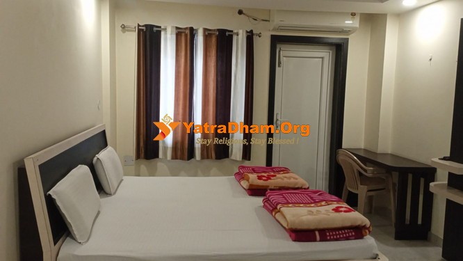 Haridwar Kasi Annapurna Vasavi Arya Vysya Satram 2 Bed AC Room View 1