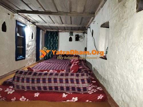 Kedarnath Padma Ashram capacity 6 Person Room View 7