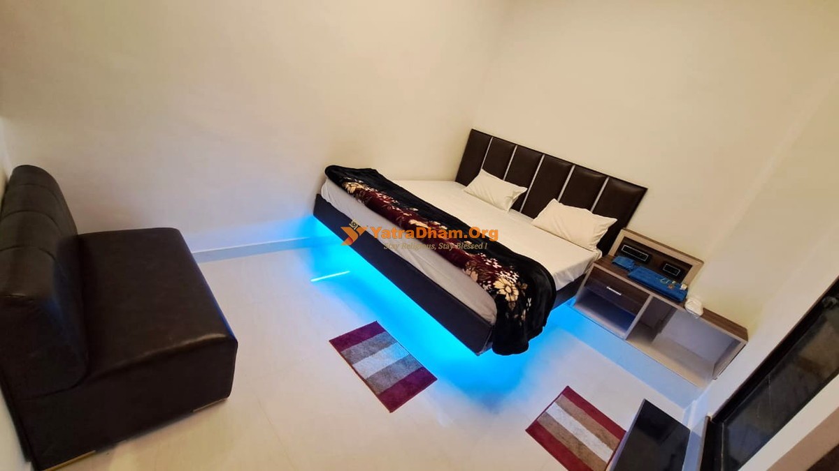Ayodhya - Kanha Guest House 