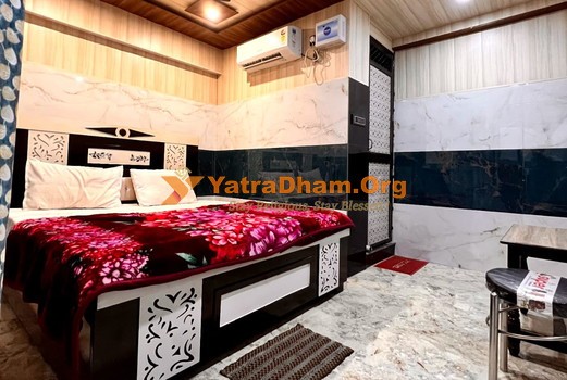 Ayodhya Hotel Raghunandan Inn 2 bed AC Room View 2