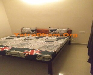 Rishikesh - Ishwar Ashram  Double  Bed  Room  view  4