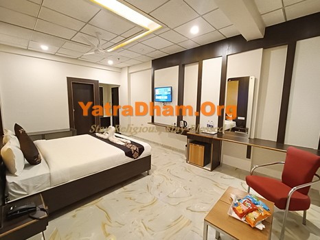 Somnath - YD Stay 4714 (Hotel Dev Inn)_View3