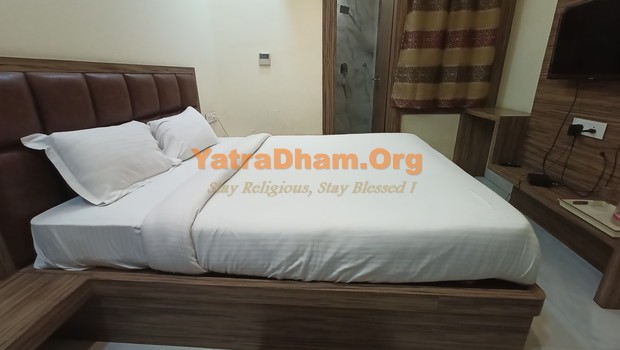 Hotel Nandini Palace Varanasi 2 Bed AC Room View 8