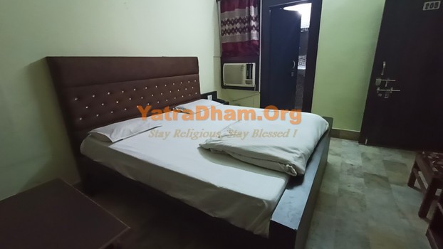 Hotel Anurag Allahabad (Prayagraj) - YD Stay 3303