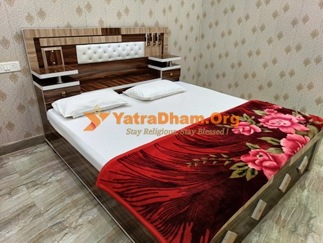 Darshan Bhavan Ayodhya View Room 2
