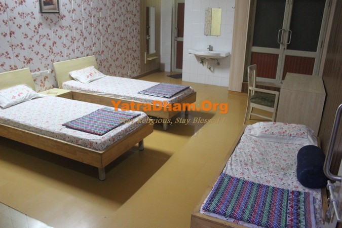 Shankheshwar 108 Parshwanath Bhaktivihar Jain Dharamshala 3 Bed Non AC Room View3