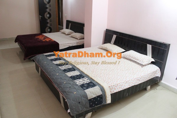 Swaminarayan_Ashram_Dharamshala_4 Bed_Non A/c. Room_View1